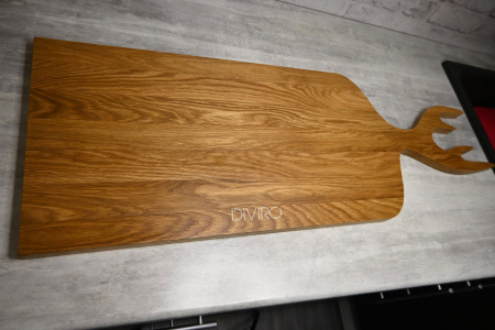 Большая доска для подачи «Рога оленя», дуб 85×30 см от мастерской DIVIRO